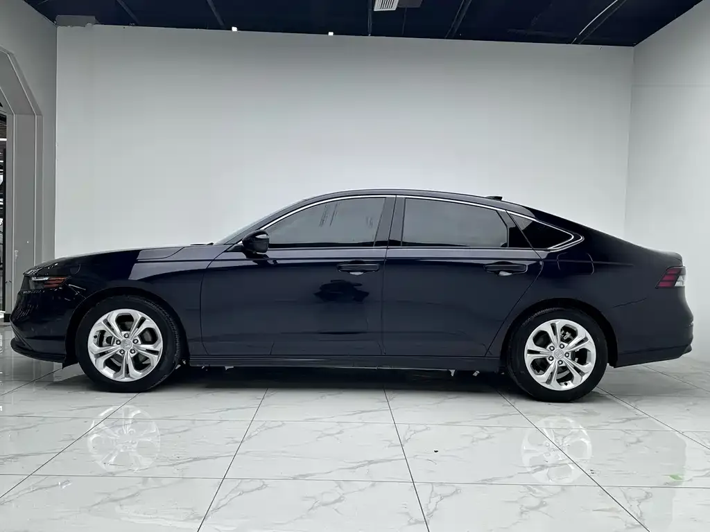 Honda Accord 2024 из CN, фото 3