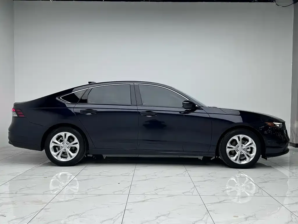Honda Accord 2024 из CN, фото 2