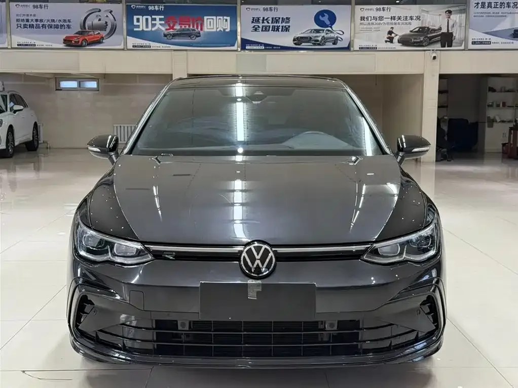 Volkswagen Golf 2022 из CN, фото 2