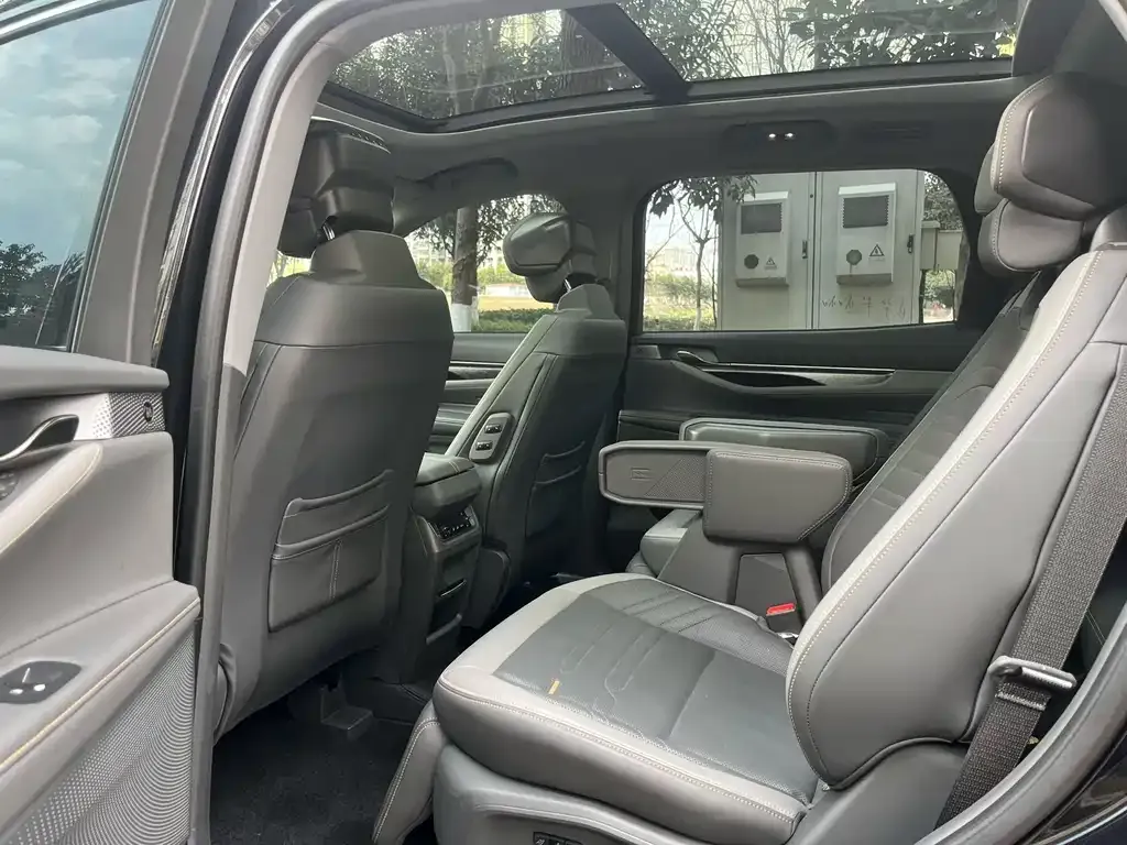 Ford Edge 2024 из CN, фото 8