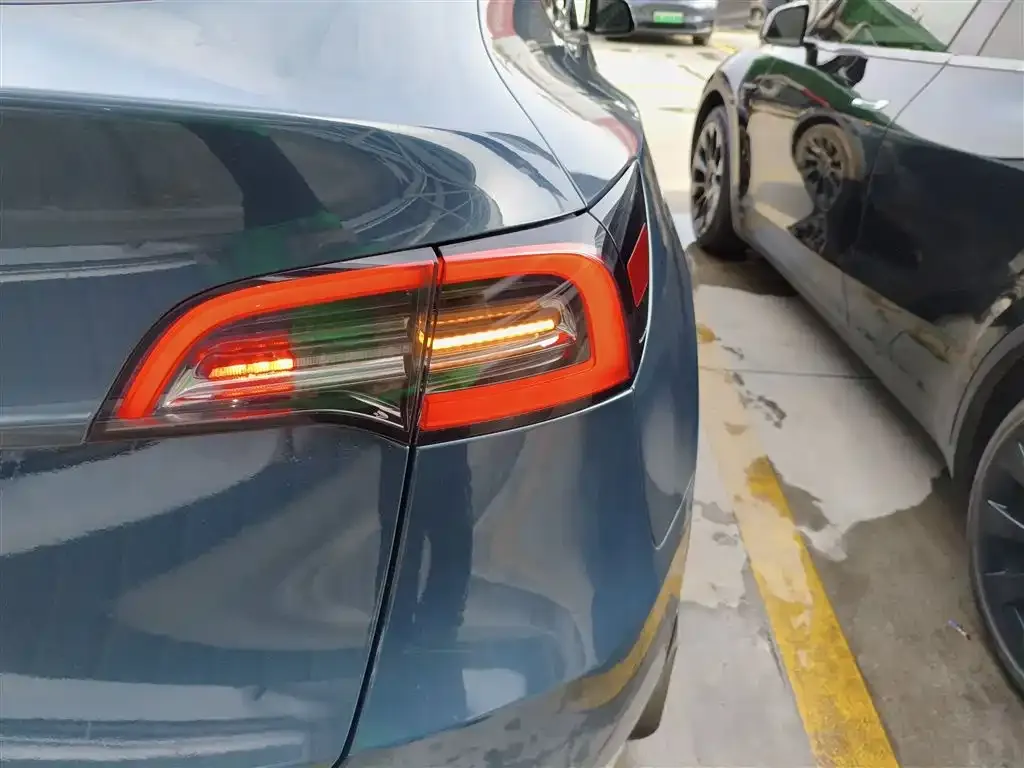 Tesla Model Y 2022 из CN, фото 3