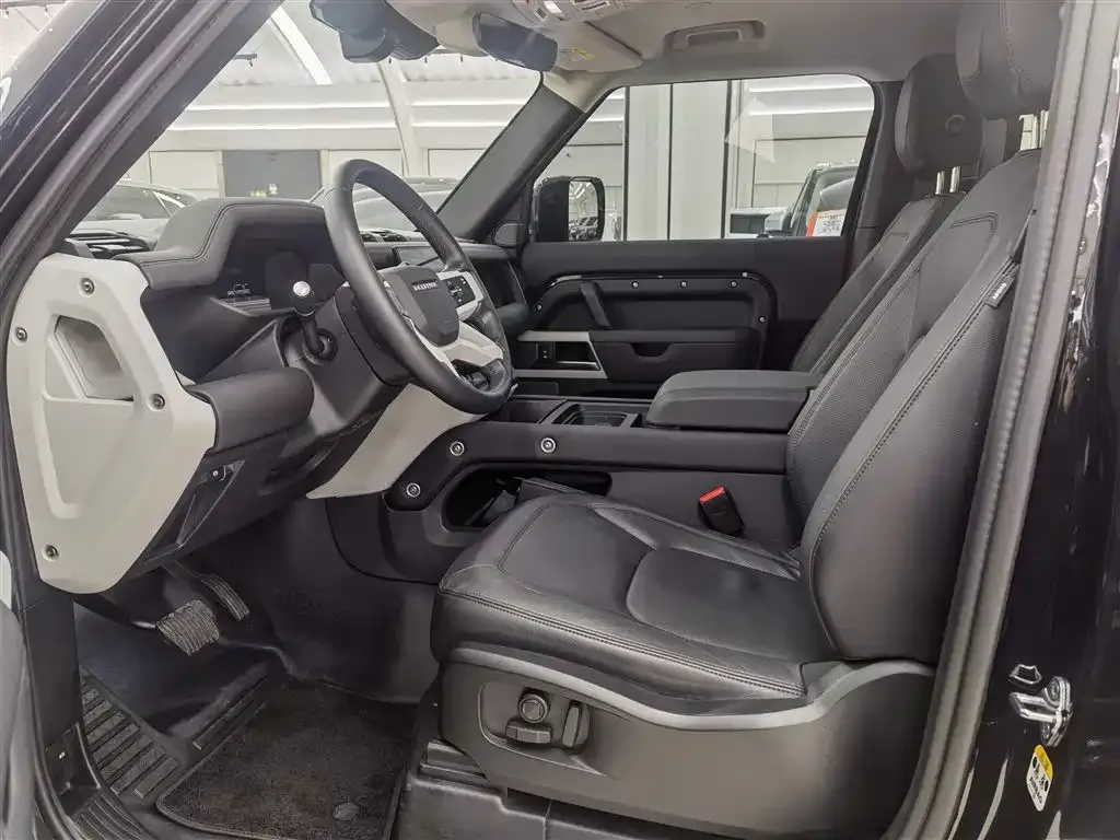 Land Rover Defender 2024 из CN, фото 4