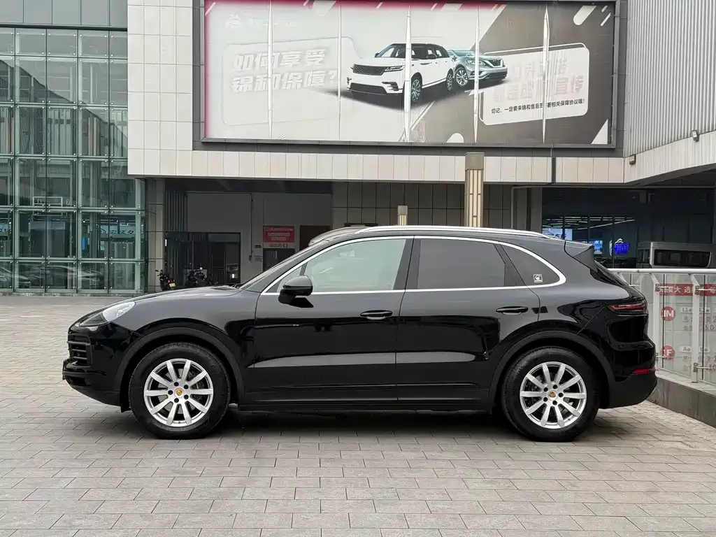 Porsche Cayenne — фото 4