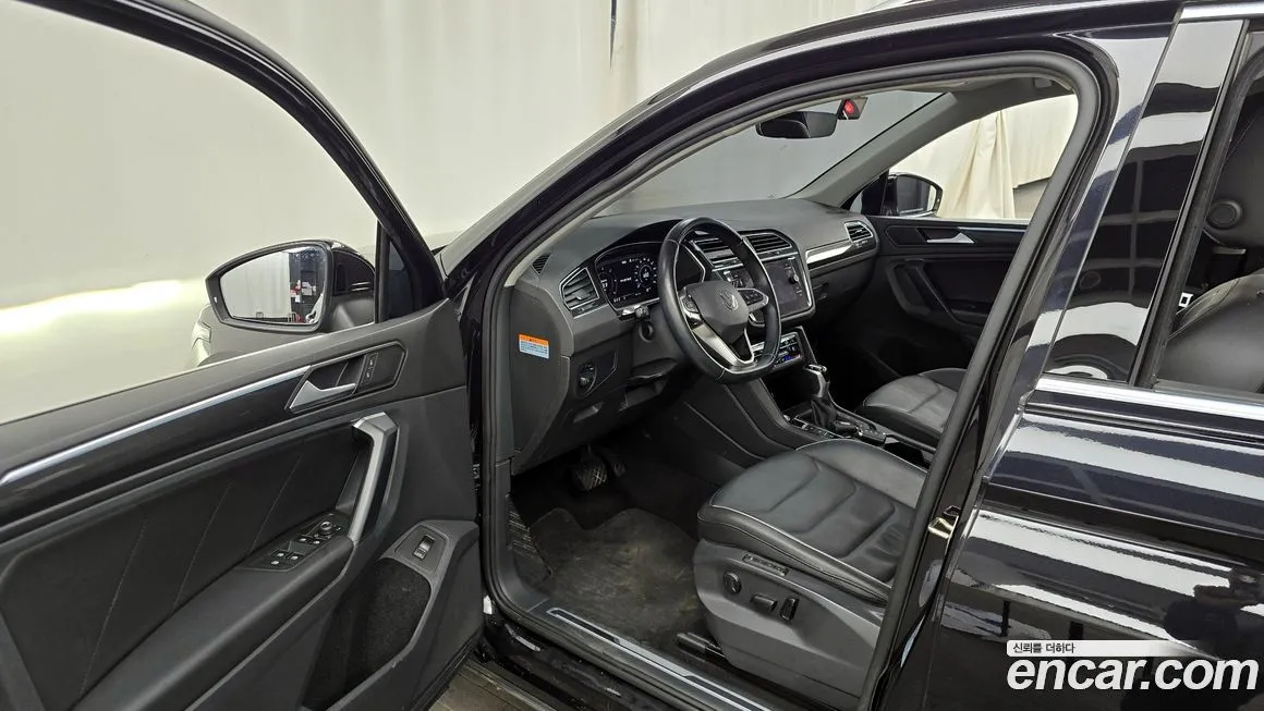 Volkswagen Tiguan 2022 из KR, фото 10