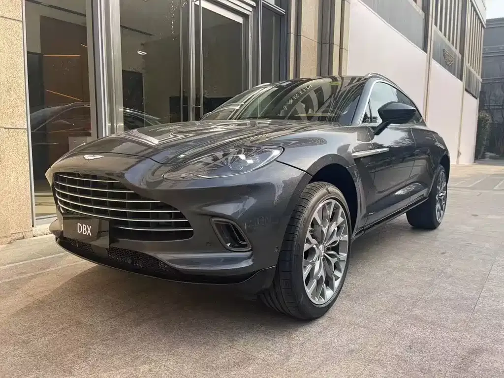 Aston Martin DBX 2025 из CN, фото 1