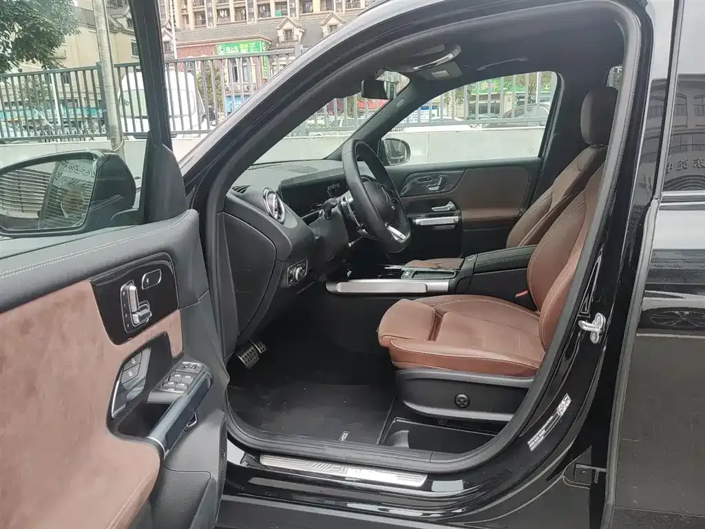 Mercedes-Benz GLB AMG 2025 из CN, фото 4
