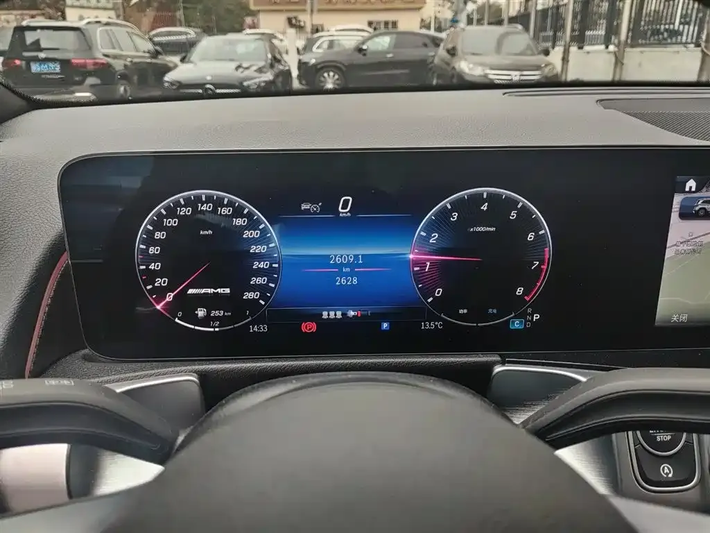 Mercedes-Benz GLB AMG 2025 из CN, фото 2