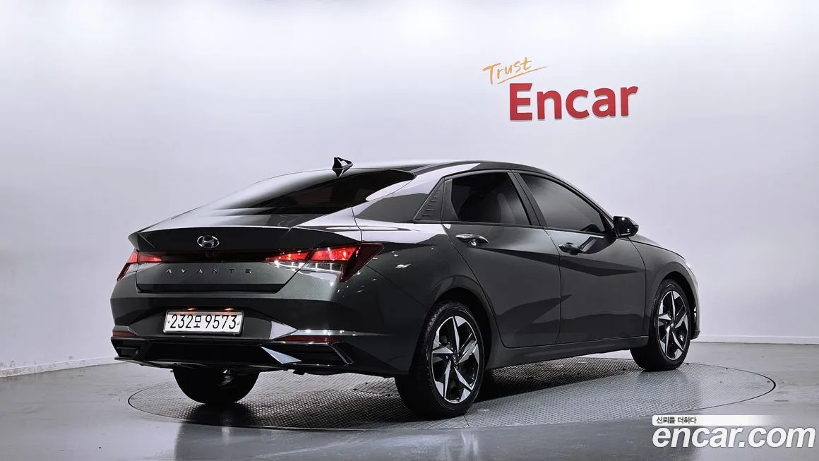 Hyundai AVANTE — фото 5