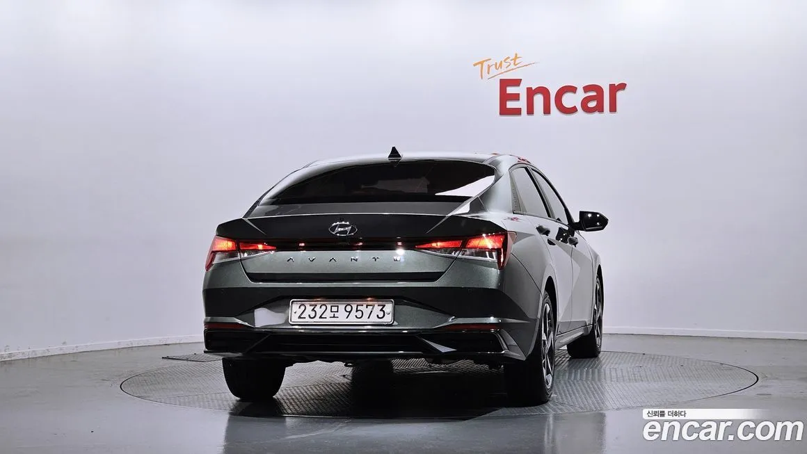 Hyundai AVANTE — фото 3