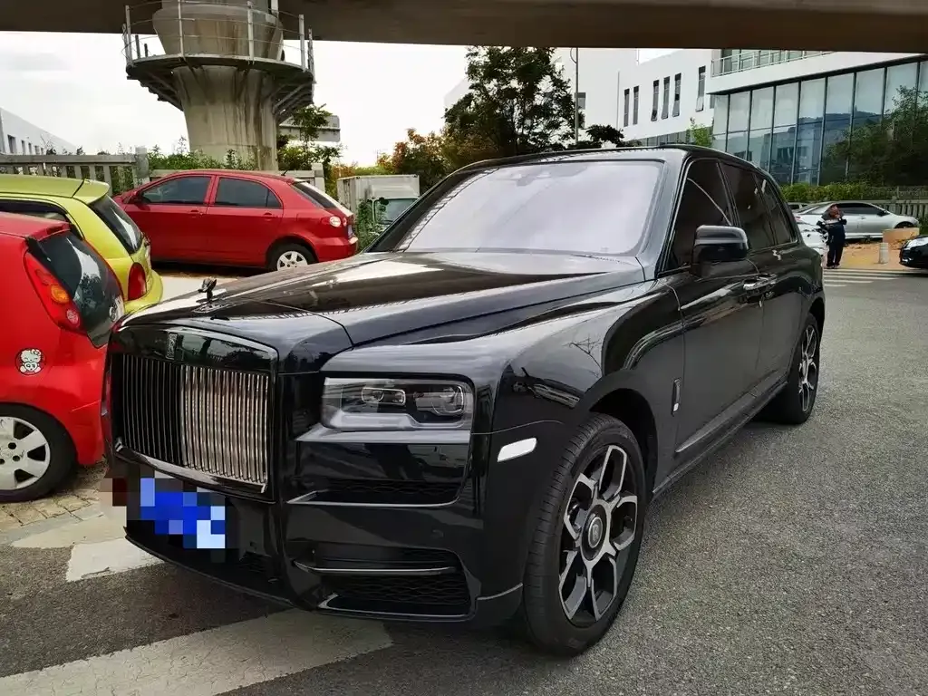 Rolls-Royce Cullinan 2023 из CN, фото 1