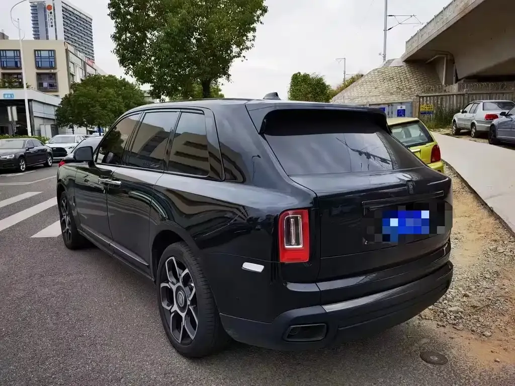 Rolls-Royce Cullinan 2023 из CN, фото 5