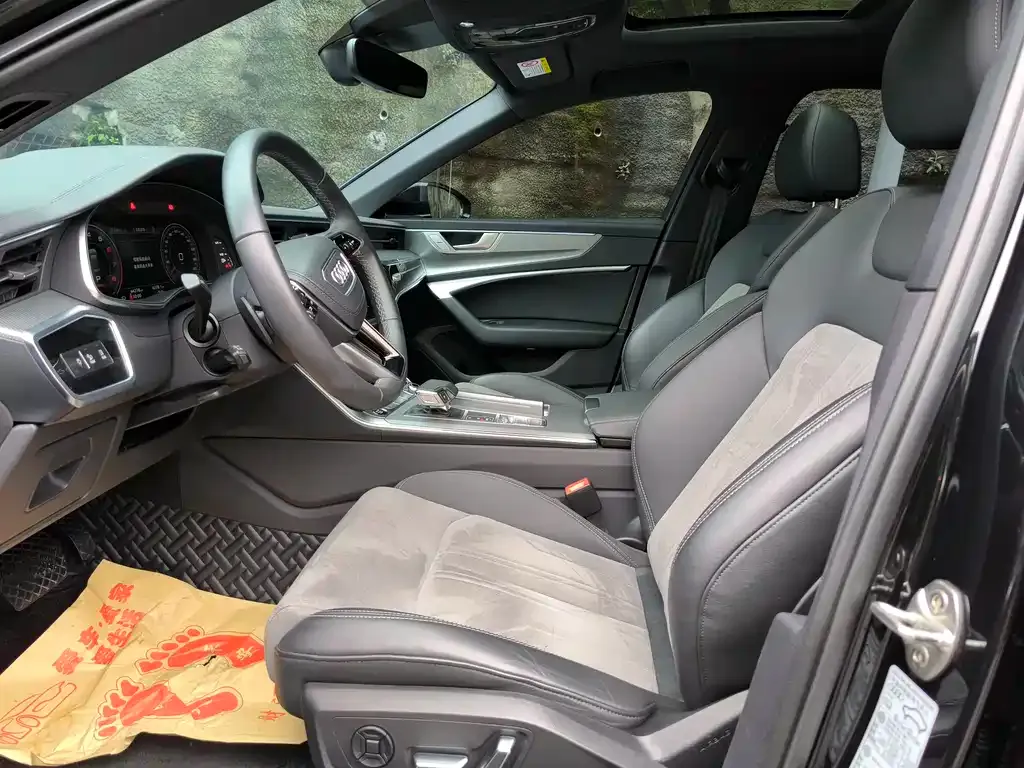 Audi A6L 2024 из CN, фото 6