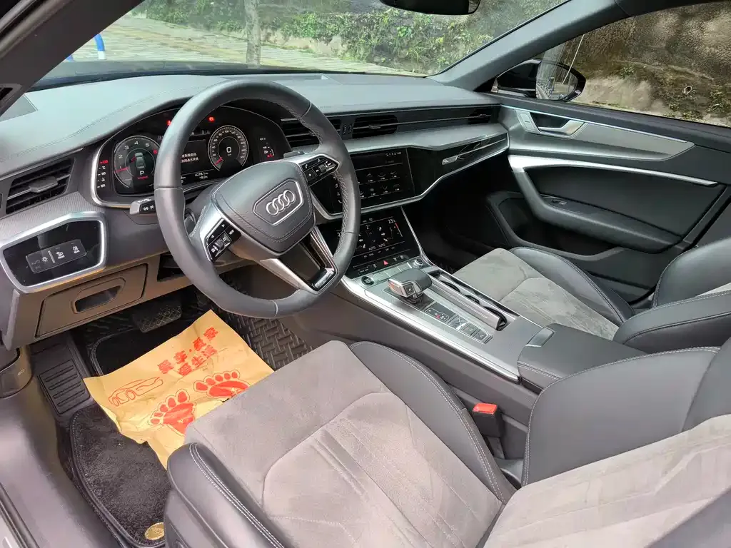 Audi A6L 2024 из CN, фото 9