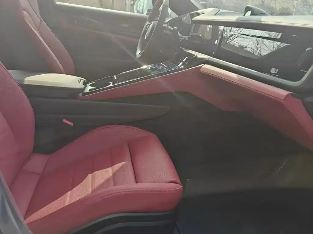 Porsche Panamera 2026 из CN, фото 4