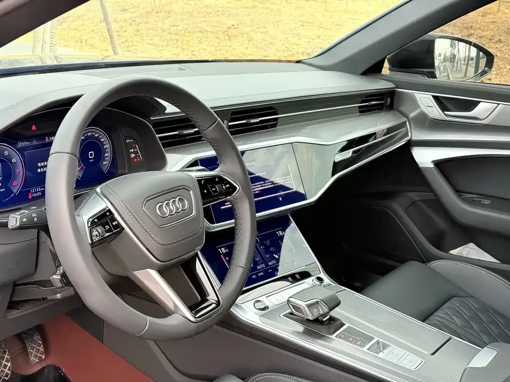 Audi A6L — фото 9