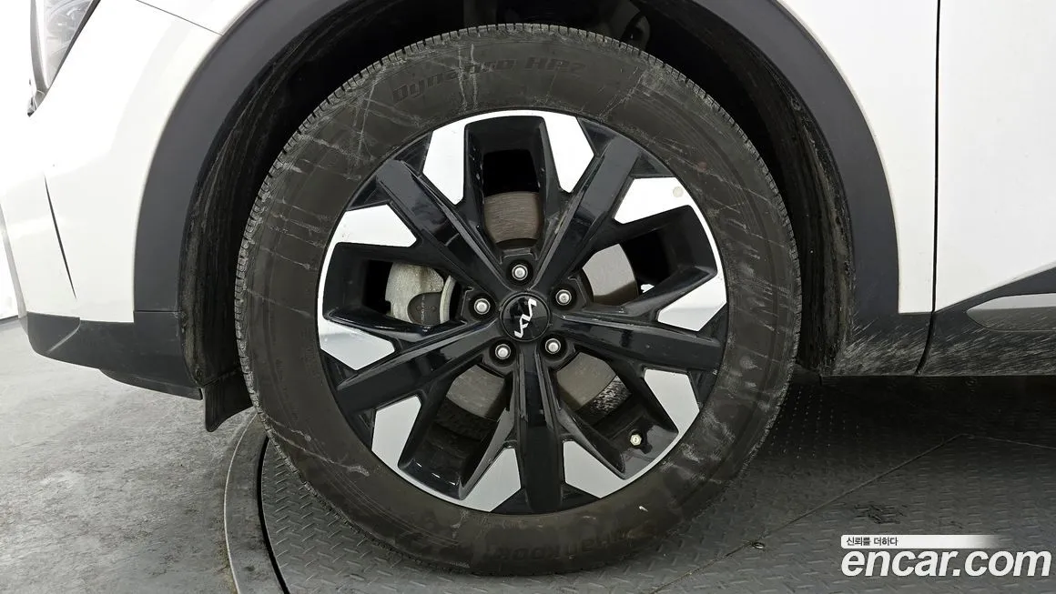 Kia Sportage — фото 8