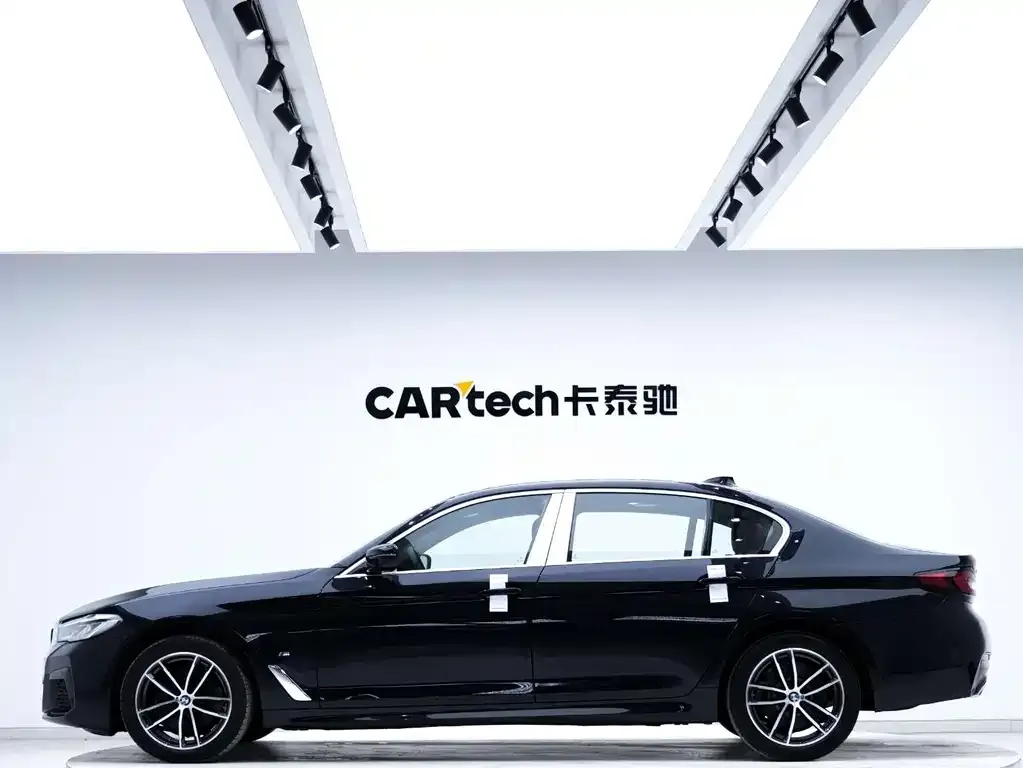 BMW 5 Series — фото 3