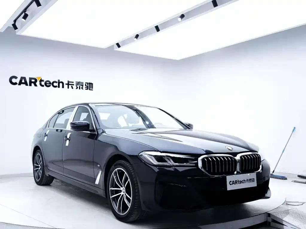 BMW 5 Series — фото 5