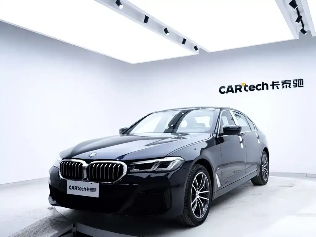BMW 5 Series — фото 7
