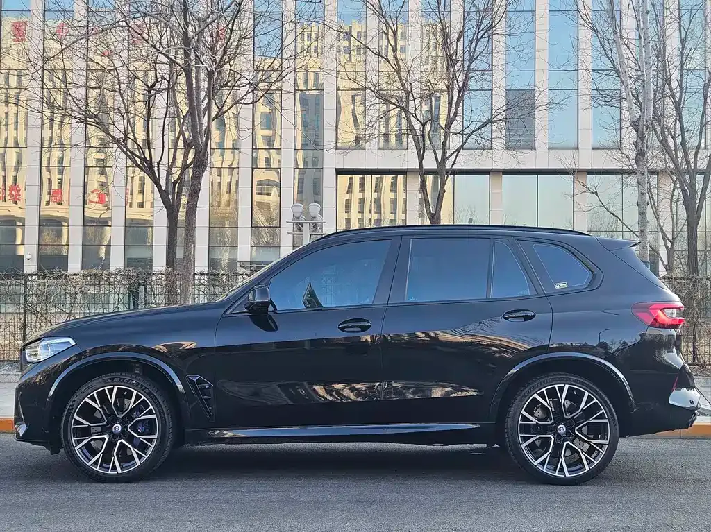 BMW X5 M 2023 из CN, фото 10