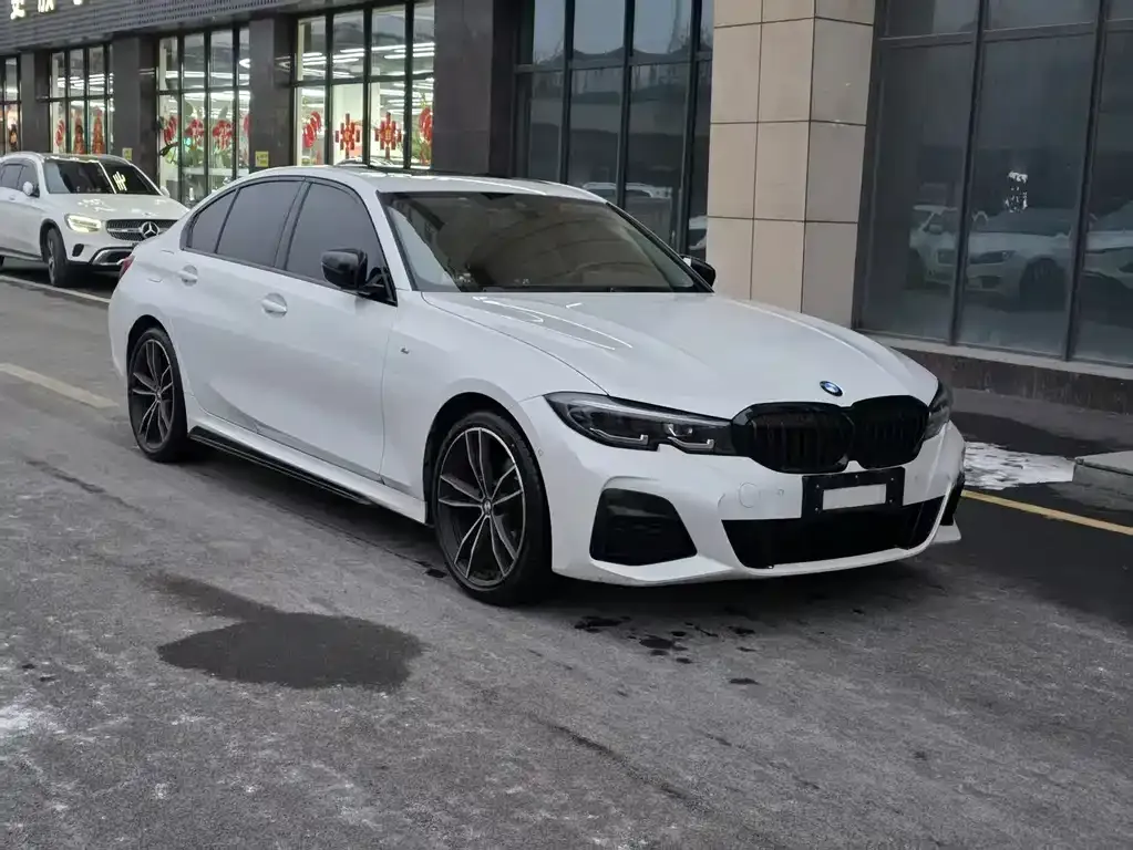BMW 3 Series 2022 из CN, фото 9