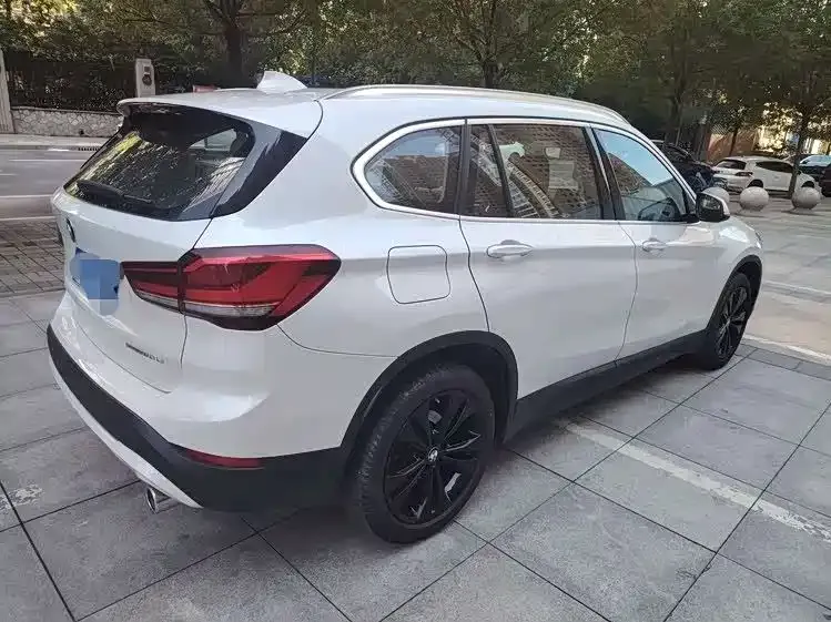 BMW X1 2021 из CN, фото 8