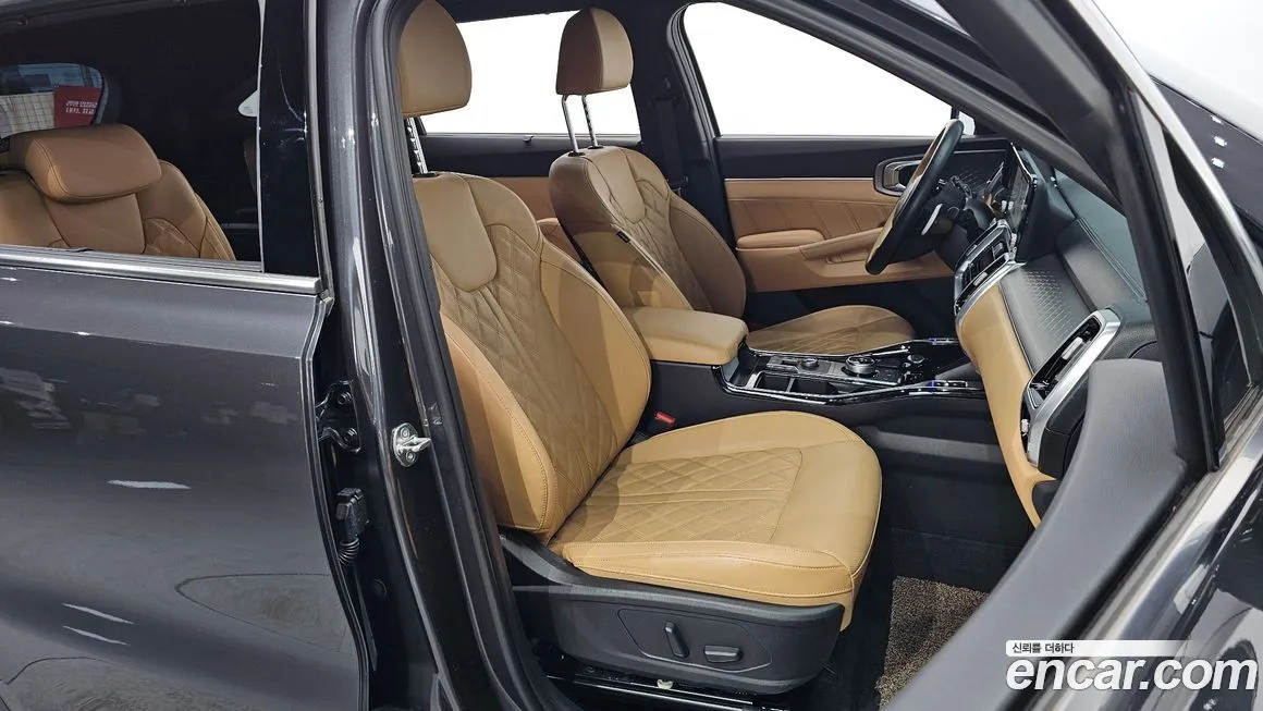 Kia Sorento — фото 9