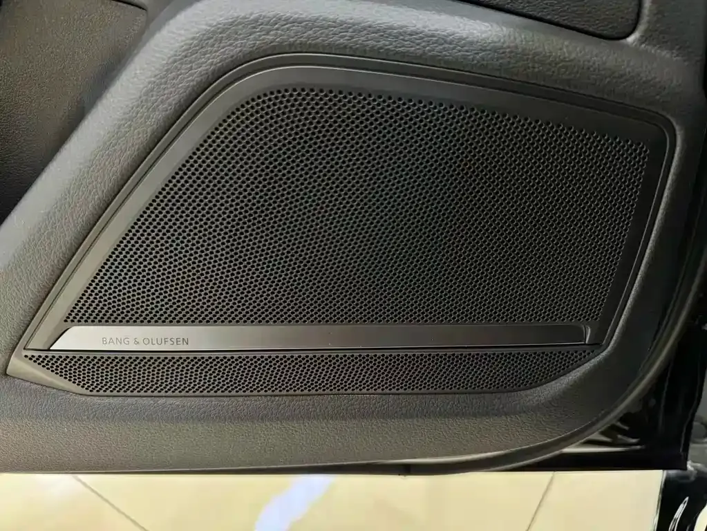 Audi A6L 2022 из CN, фото 6