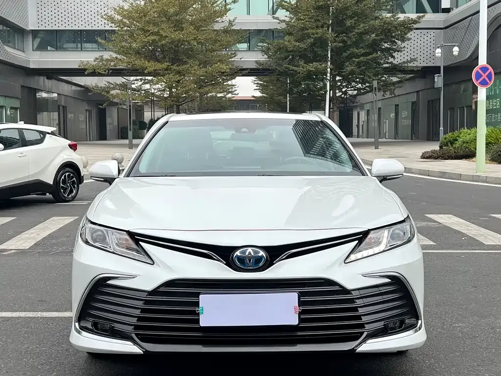 Toyota Camry 2023 из CN, фото 10