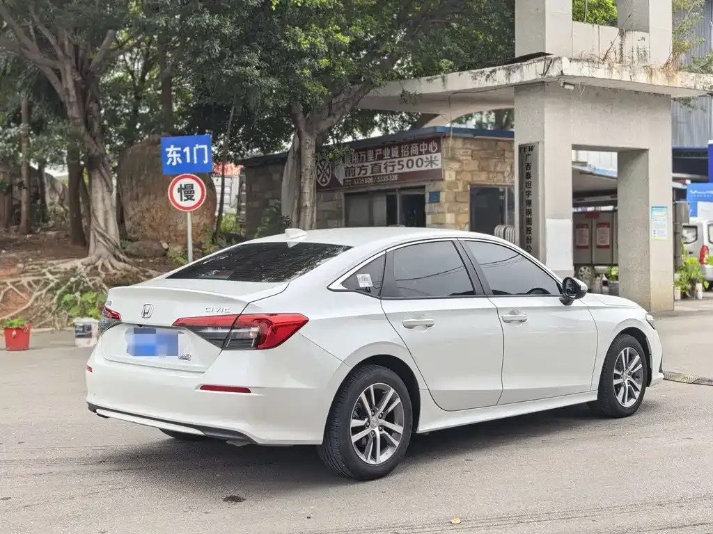 Honda Civic 2023 из CN, фото 7