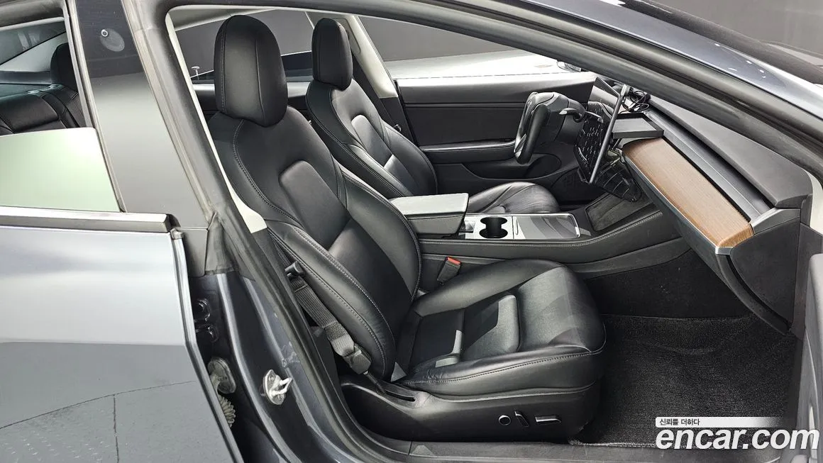 Tesla Model 3 2021 из KR, фото 3