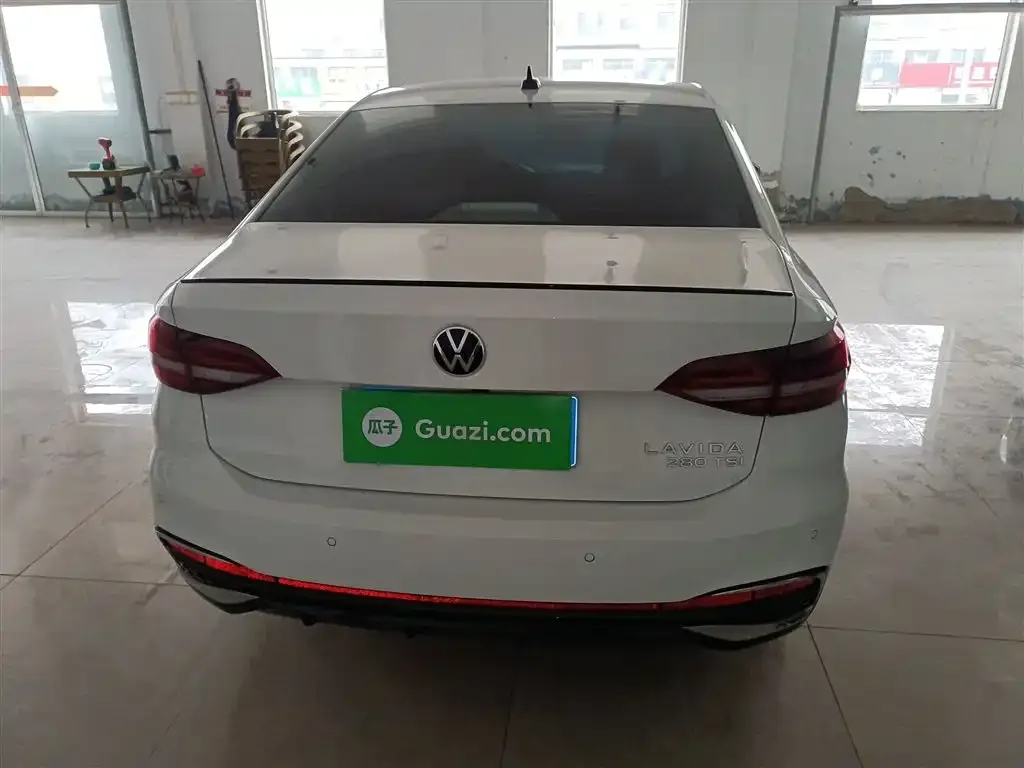 Volkswagen Lavida 2023 из CN, фото 2