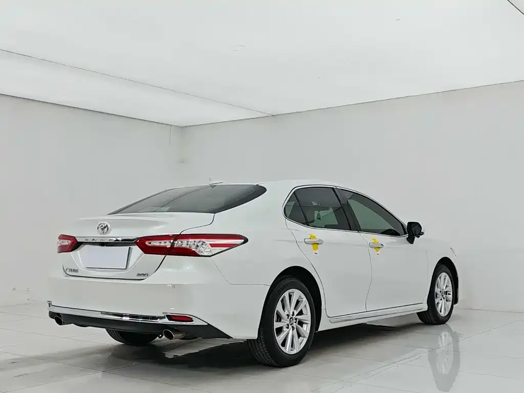 Toyota Camry 2023 из CN, фото 8