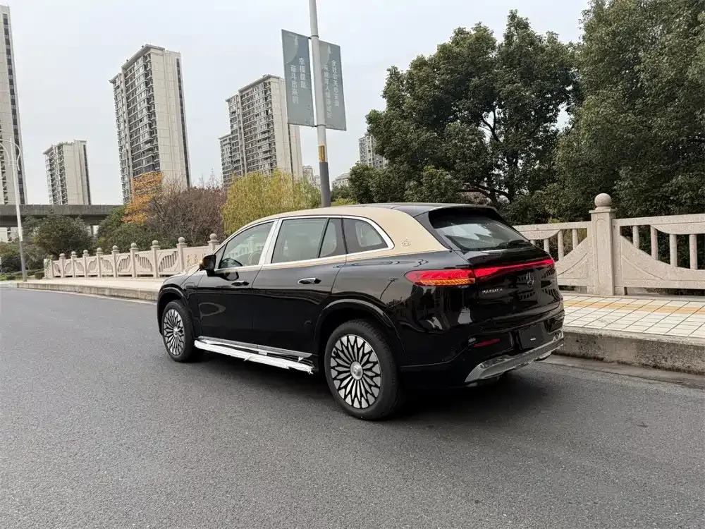 Mercedes-Benz EQS SUV 2026 из CN, фото 6