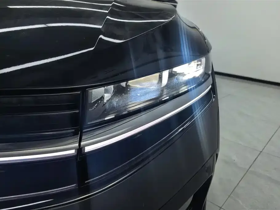 Volkswagen Magotan 2025 из CN, фото 8