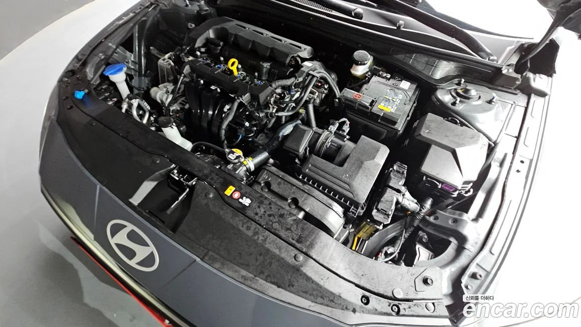 Hyundai AVANTE — фото 2