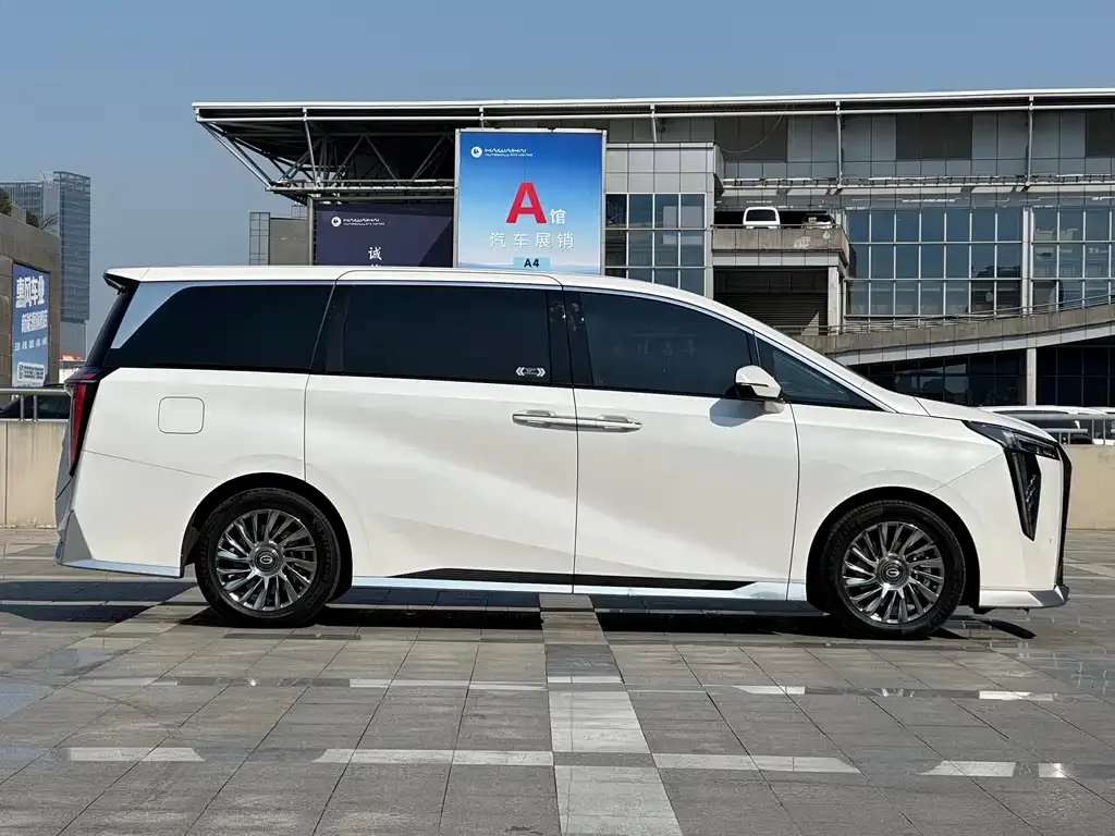 GAC Motor Trumpchi M8 — фото 7