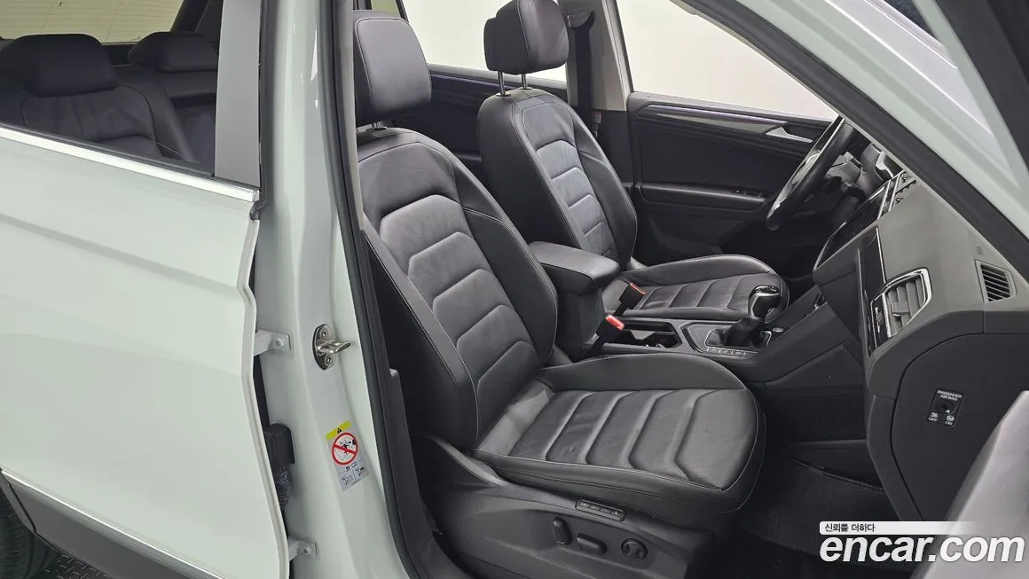 Volkswagen Tiguan — фото 7