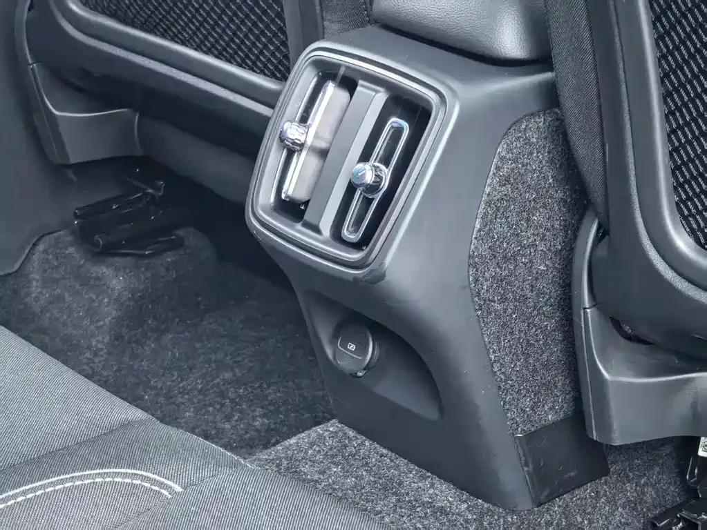 Volvo XC40 2022 из CN, фото 9