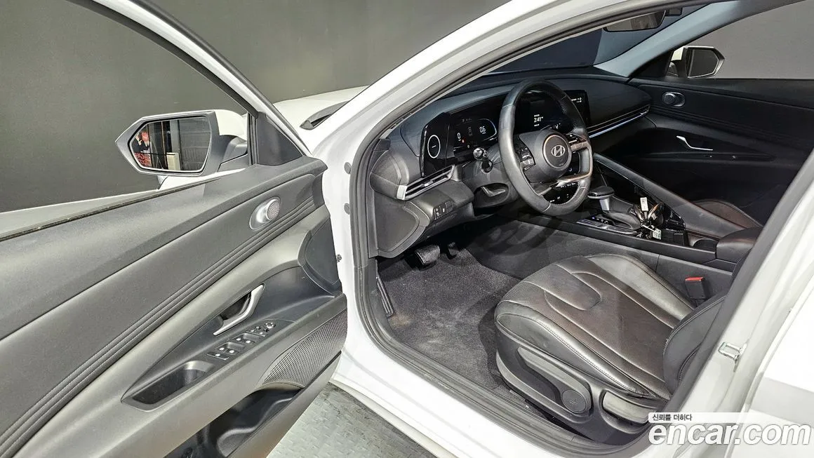 Hyundai AVANTE — фото 6