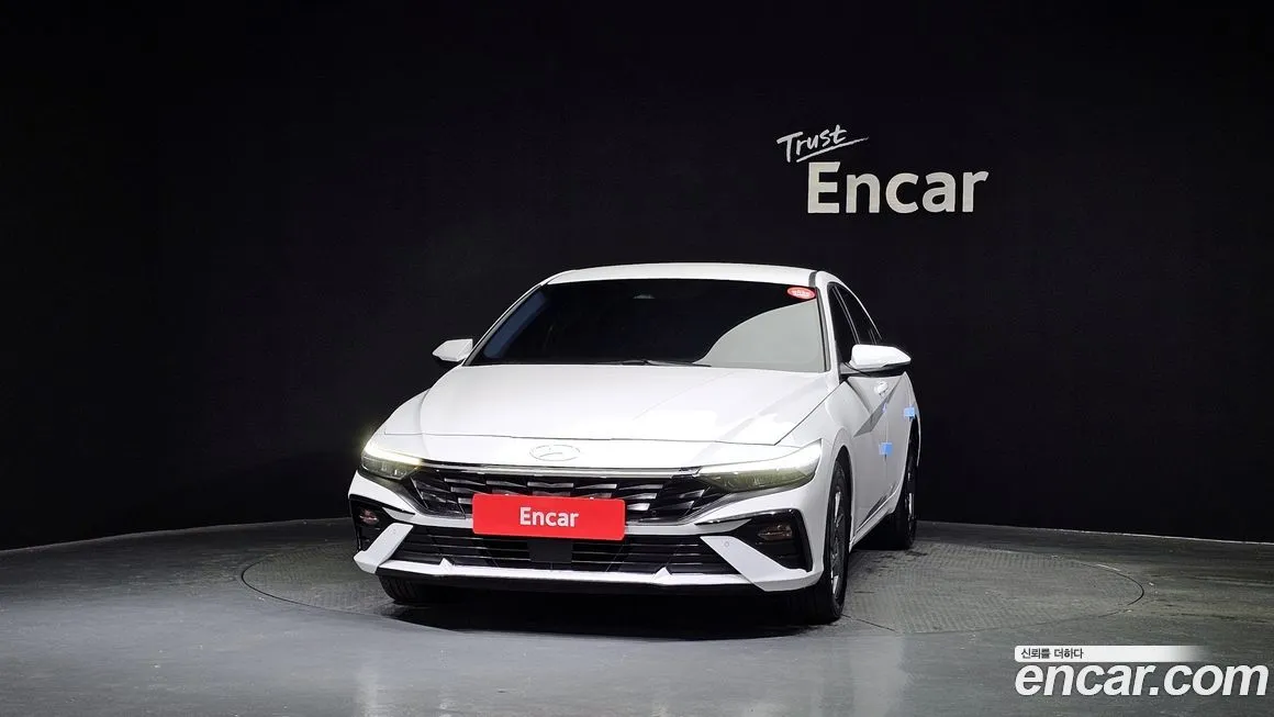 Hyundai AVANTE — фото 2
