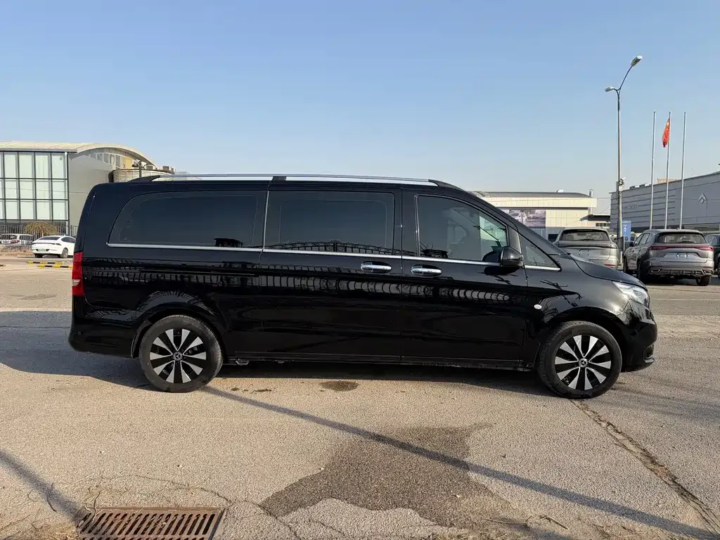 Mercedes-Benz Vito 2023 из CN, фото 3