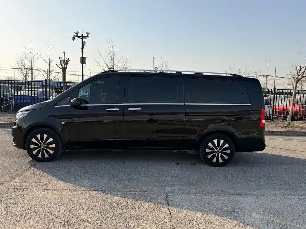 Mercedes-Benz Vito 2023 из CN, фото 7