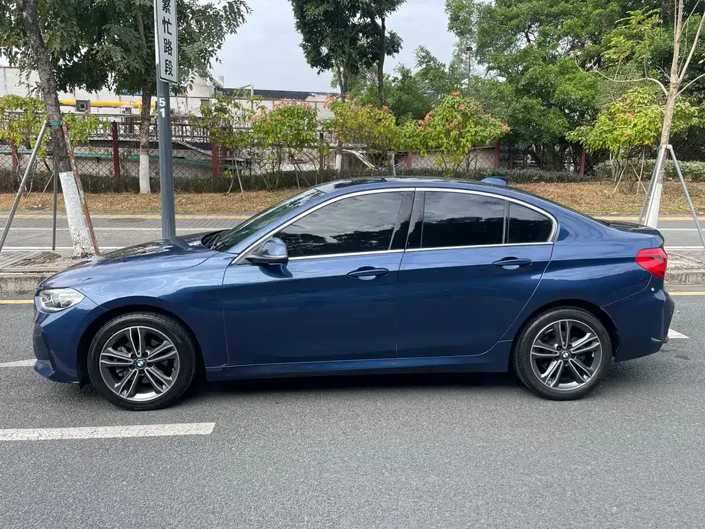 BMW 1 Series 2021 из CN, фото 8