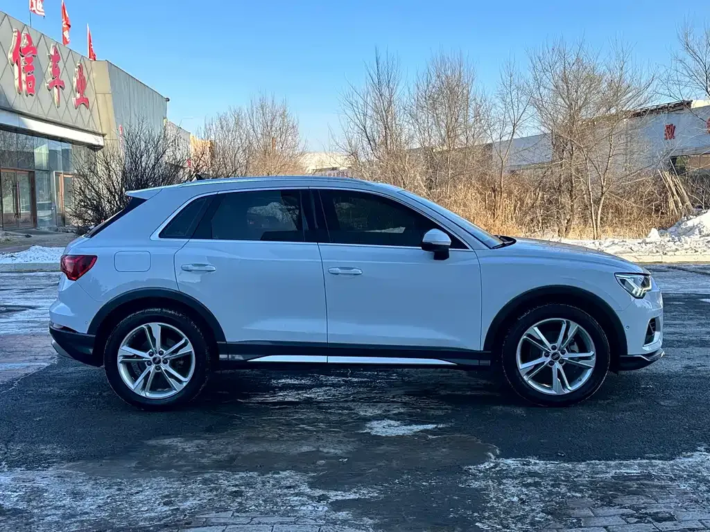 Audi Q3 2021 из CN, фото 9