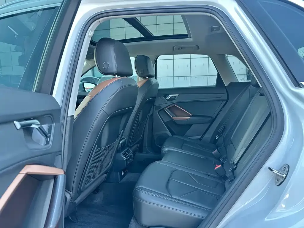 Audi Q3 2021 из CN, фото 3