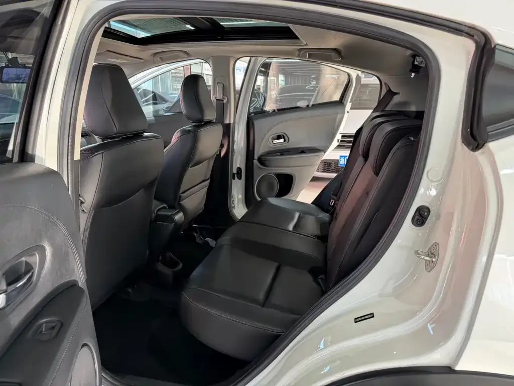 Honda Vezel 2021 из CN, фото 6