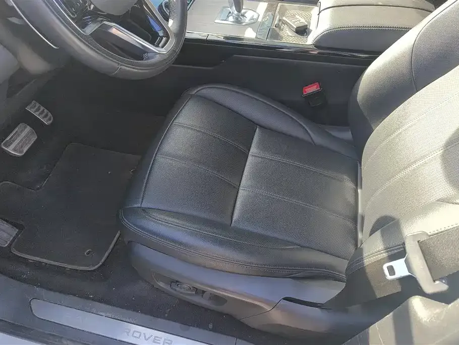 Land Rover Evoque PHEV 2022 из CN, фото 7