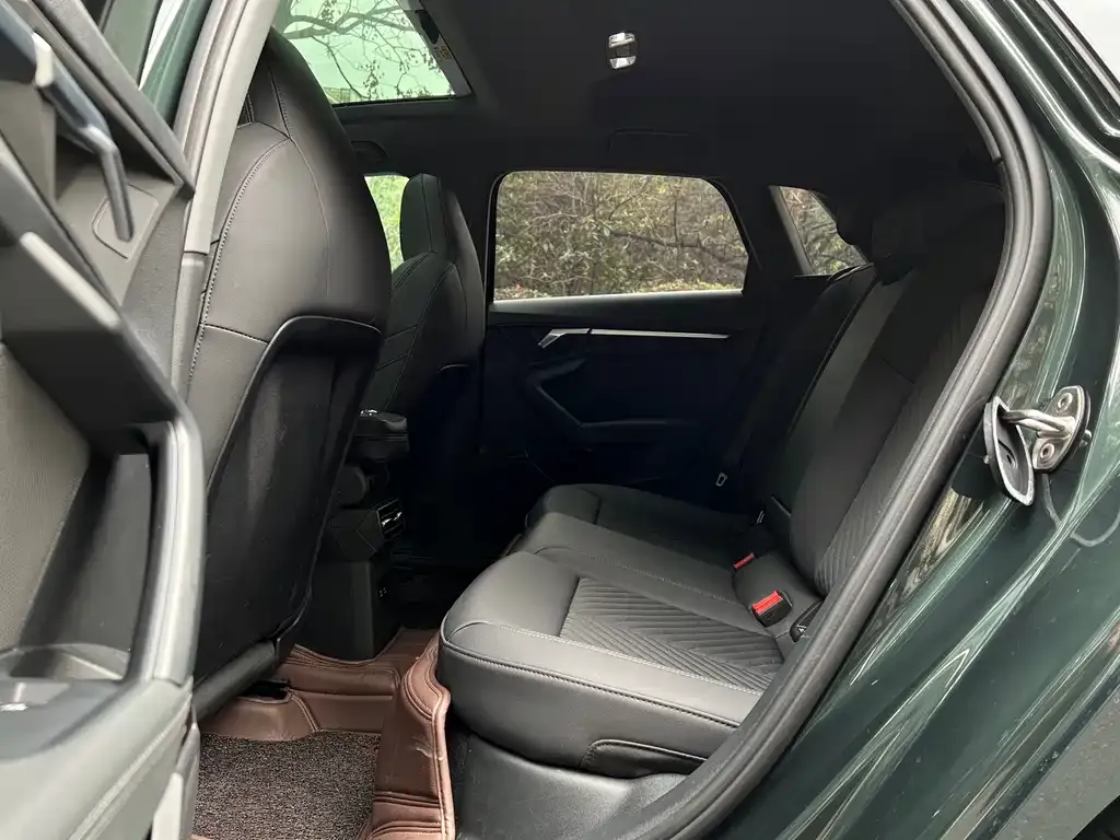 Audi A3 2023 из CN, фото 8