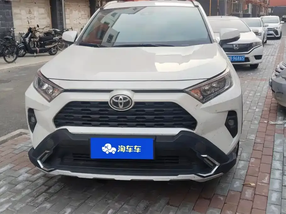 Toyota RAV4 2024 из CN, фото 5